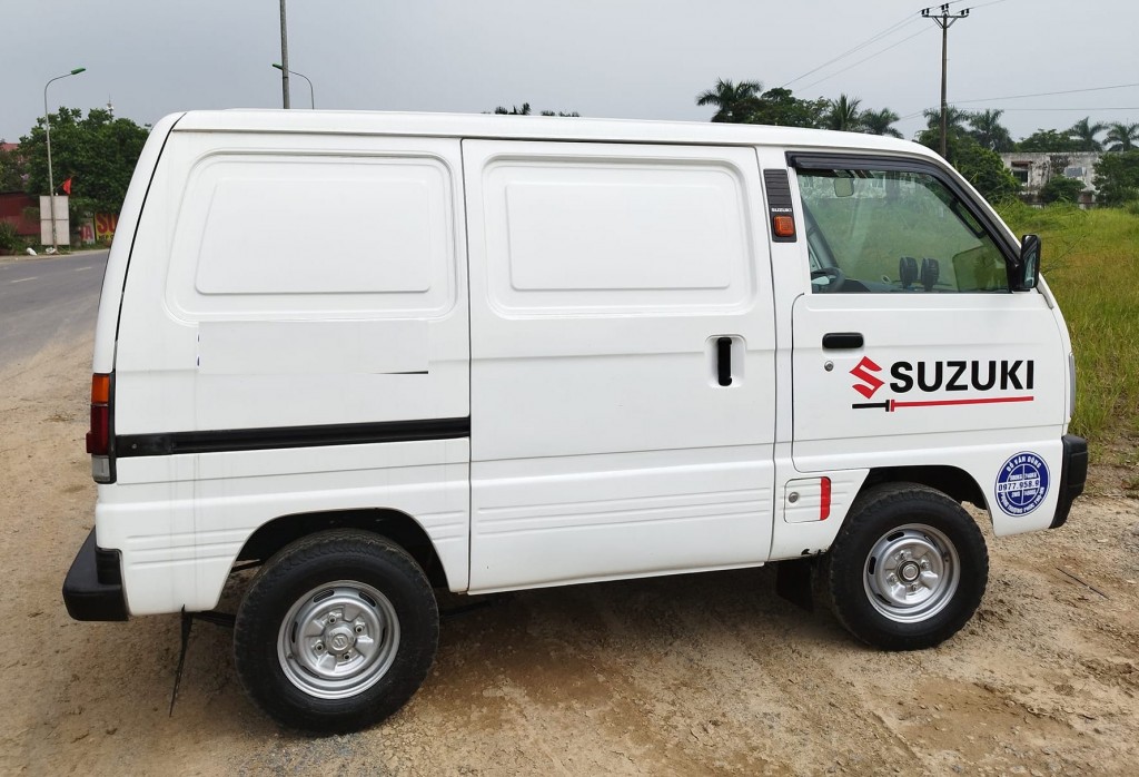 xe-cu-suzuki-van-2013