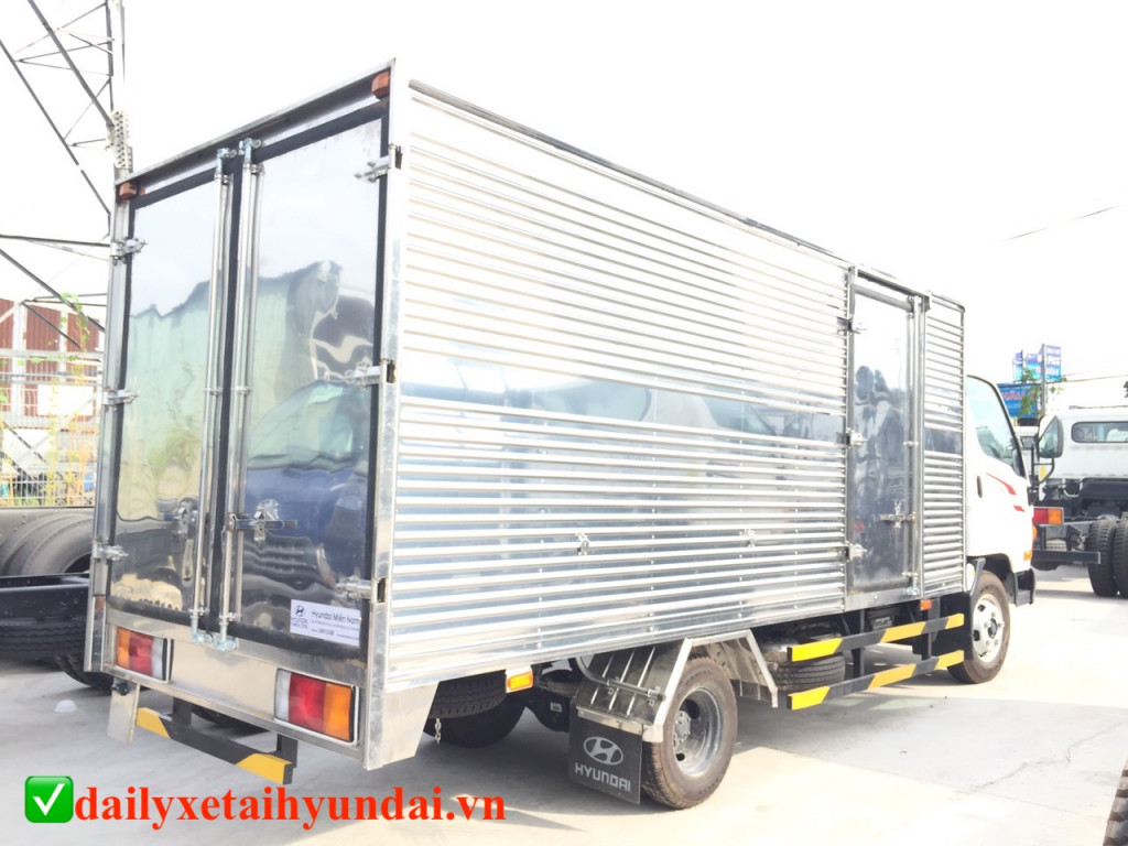 HYUDNAI-2T4-N250SL-THUNG-KIN