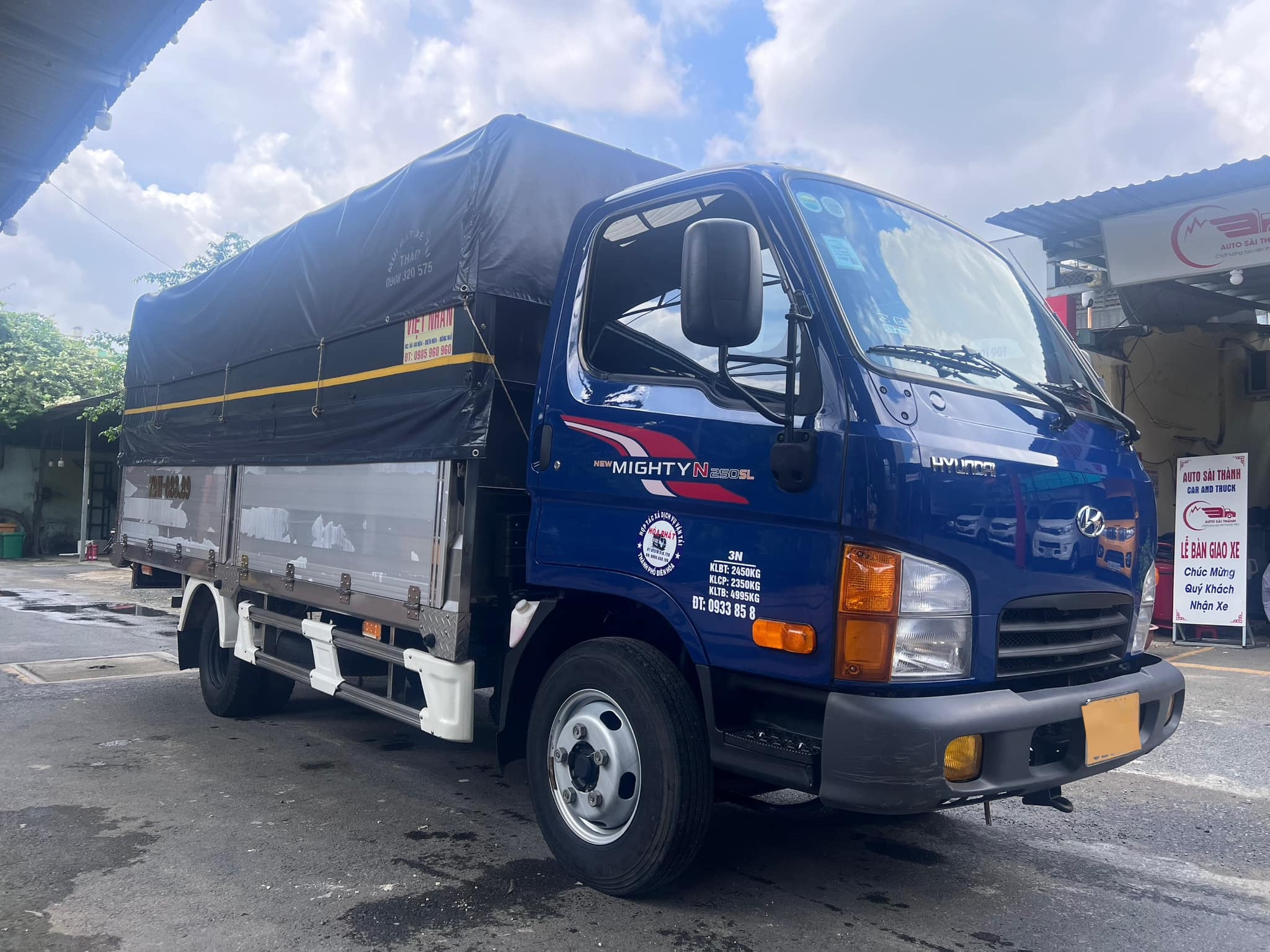 ban-xe-tai-cu-n250sl-2t4-2023