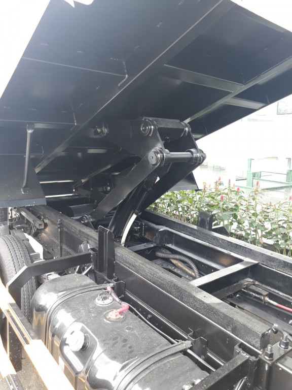 cau-tao-ben-isuzu-2t2