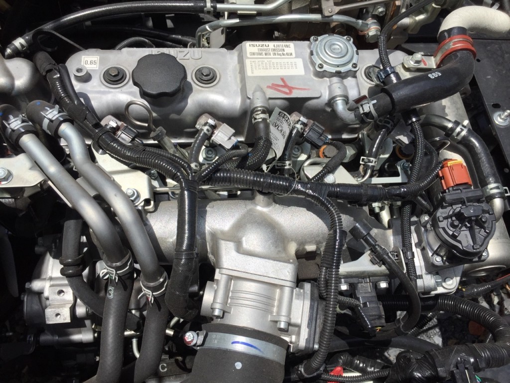 dong-co-isuzu-4jhe4nc