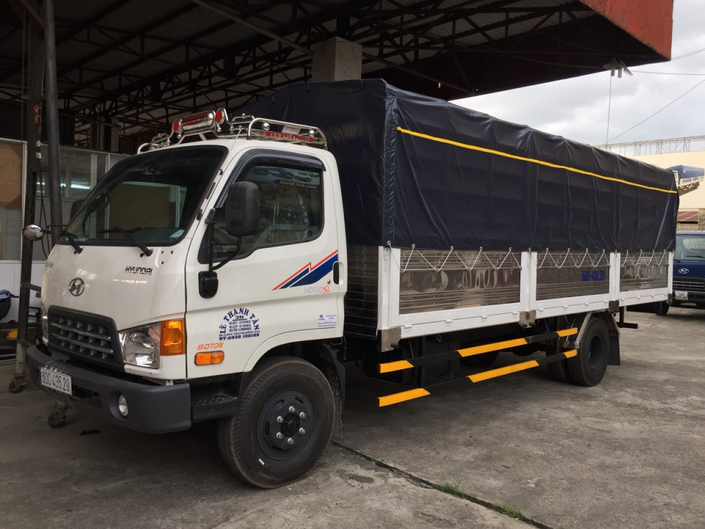 gia xe huyndai 8 tan