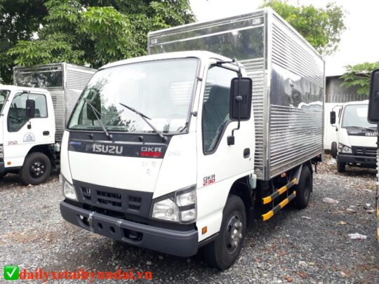 gia-xe-tai-isuzu-2t4