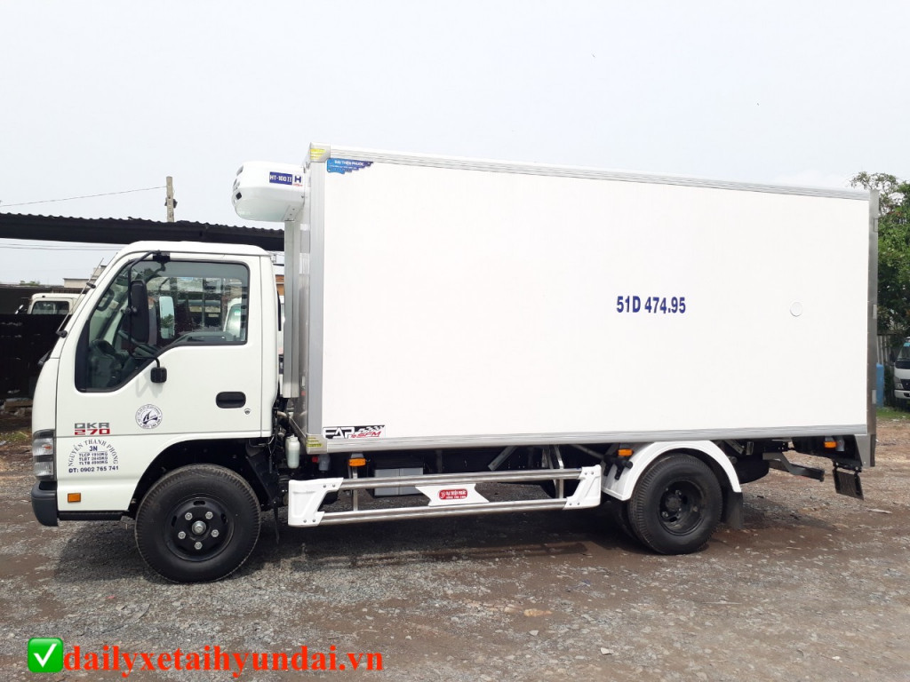 gia-xe-tai-isuzu-dong-lanh