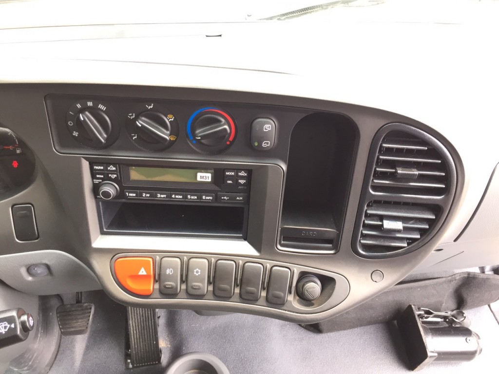 he-thong-radio-dai-fm-xe-n250sl