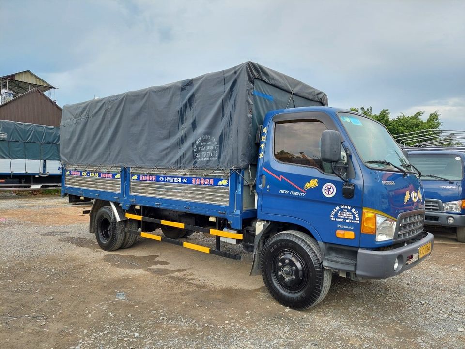 hyundai-hd800-cu-doi-2017