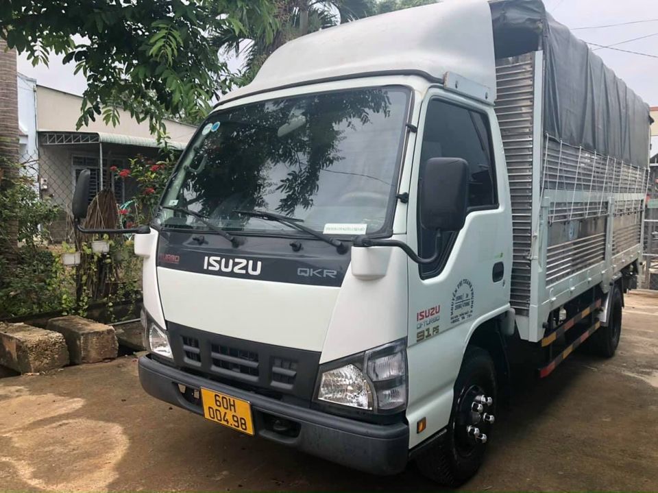 isuzu-2.4-tan-cu-doi-2014
