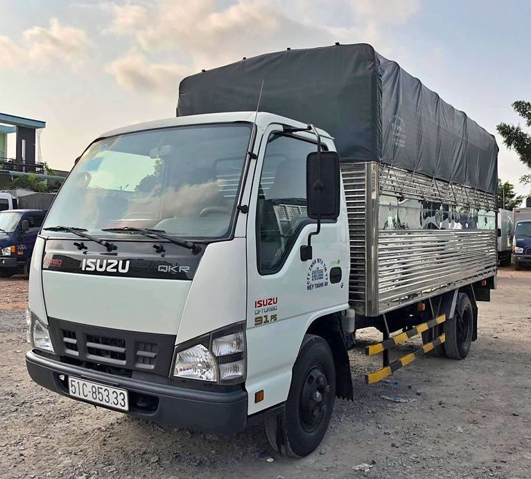 isuzu-2.4-tan-thung-bat-2016