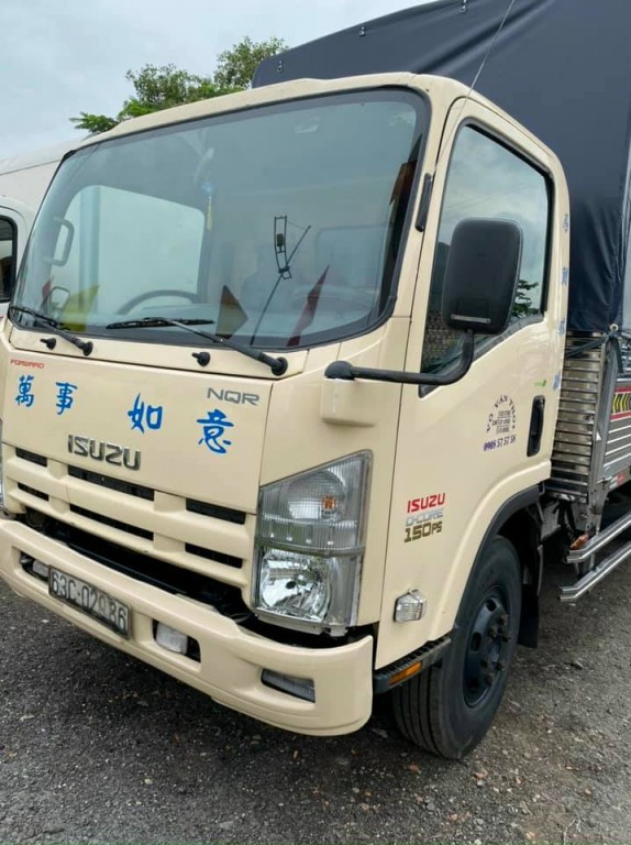 isuzu-5-tan-2013