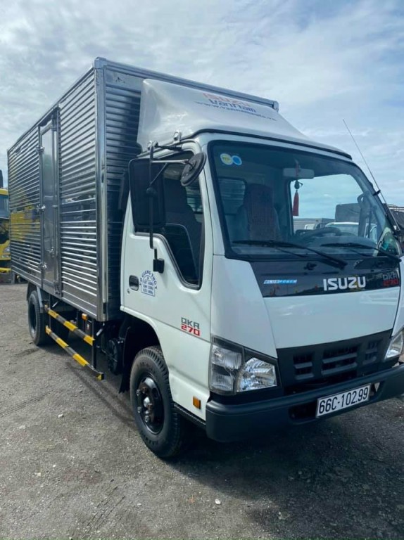 isuzu-qkr270-2.5-tan-2019
