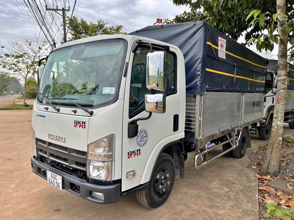 isuzu-qmr77h-1t9-2t3-qkr210