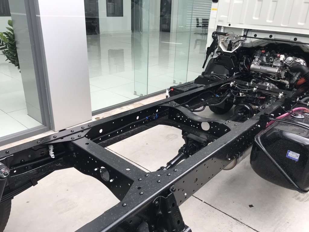 khung-chassi-xe-isuzu-2t3