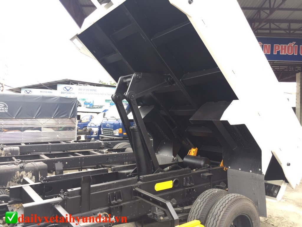 khung-sat-xi-xe-ben-iz65s