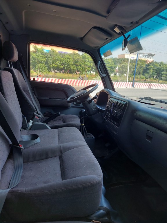 noi-that-thaco-2013-cu-k2700