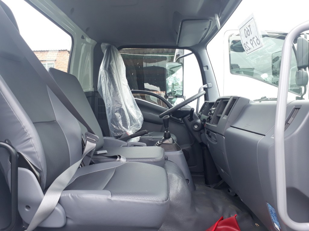 noi-that-xe-tai-isuzu-6.5-tan