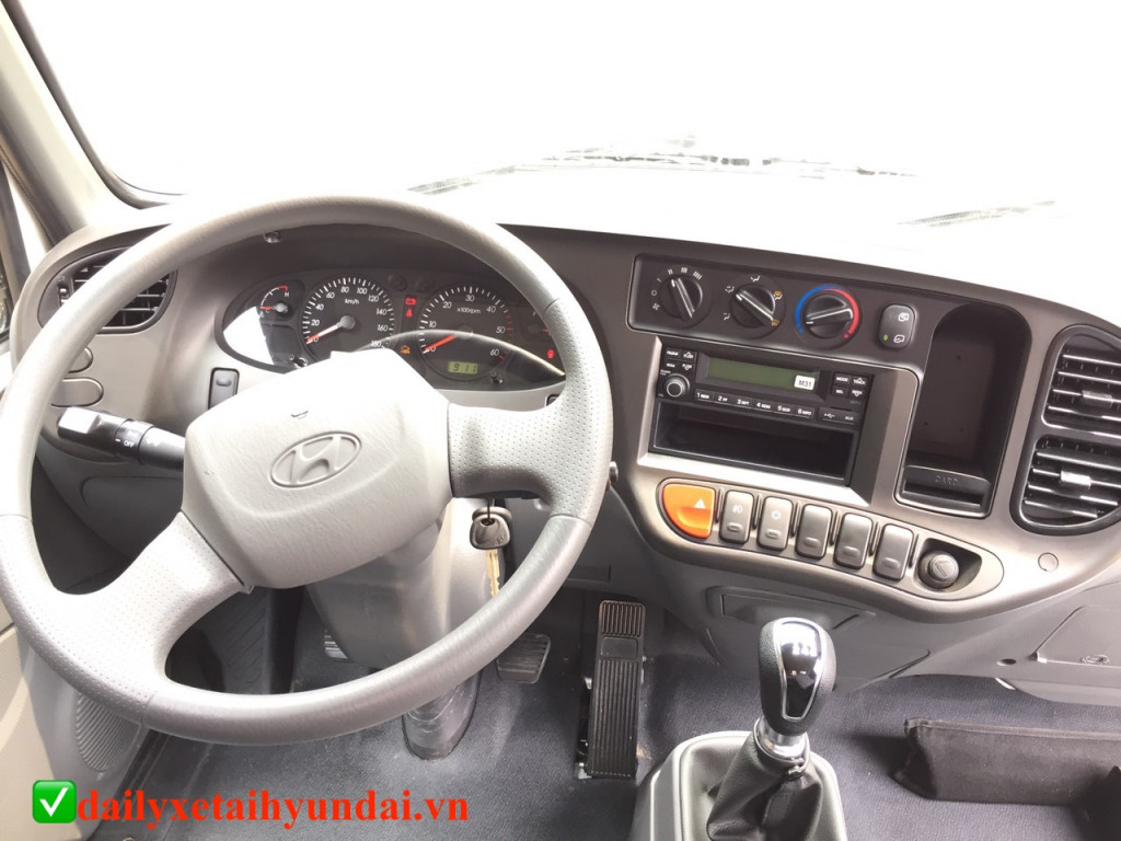 noi-that-xe-tai-n250sl-2.4-tan