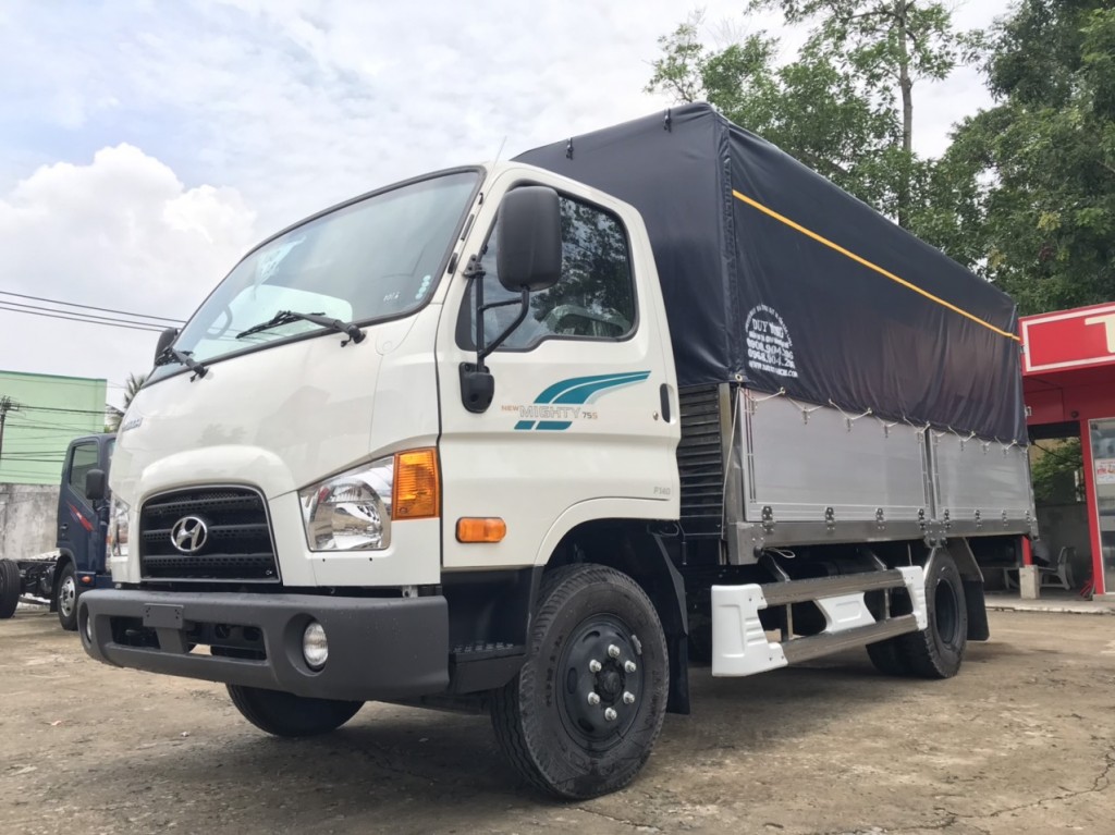 so-sanh-hyundai-voi-iz65