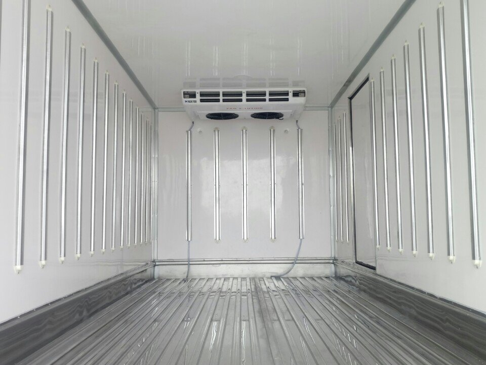 xe tải hyundai đô thành hd99 6 tan thung dong lanh