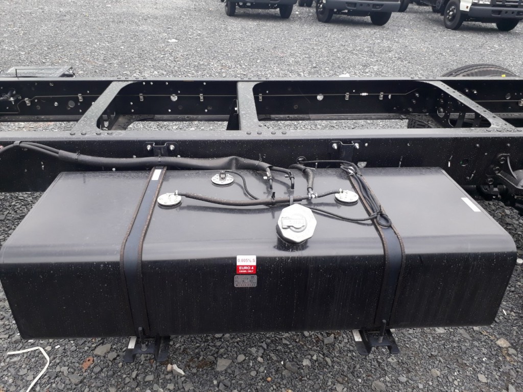 thung-dau-xe-tai-isuzu-6t5