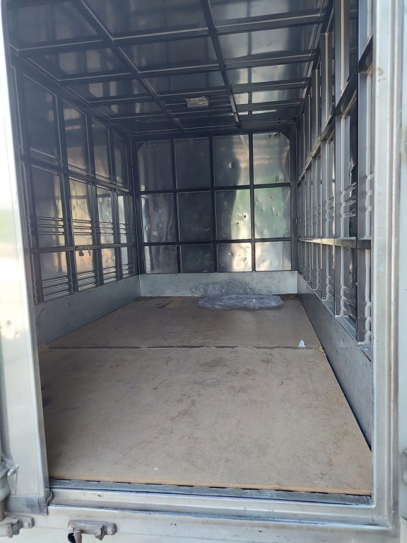 thung-xe-thaco-k2700-cu-2013