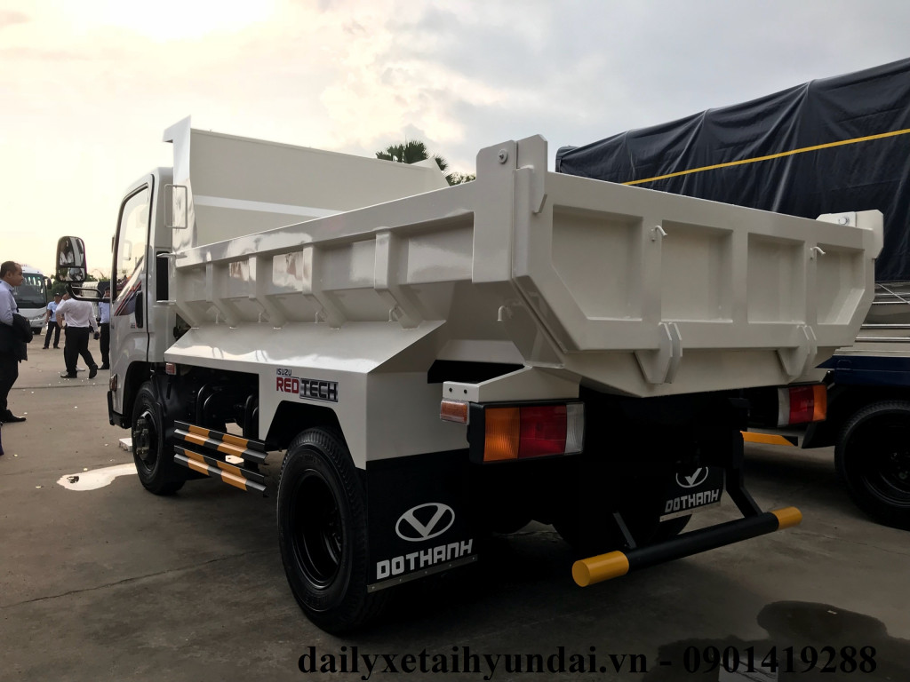 thung ben hyundai 1t9 iz65s