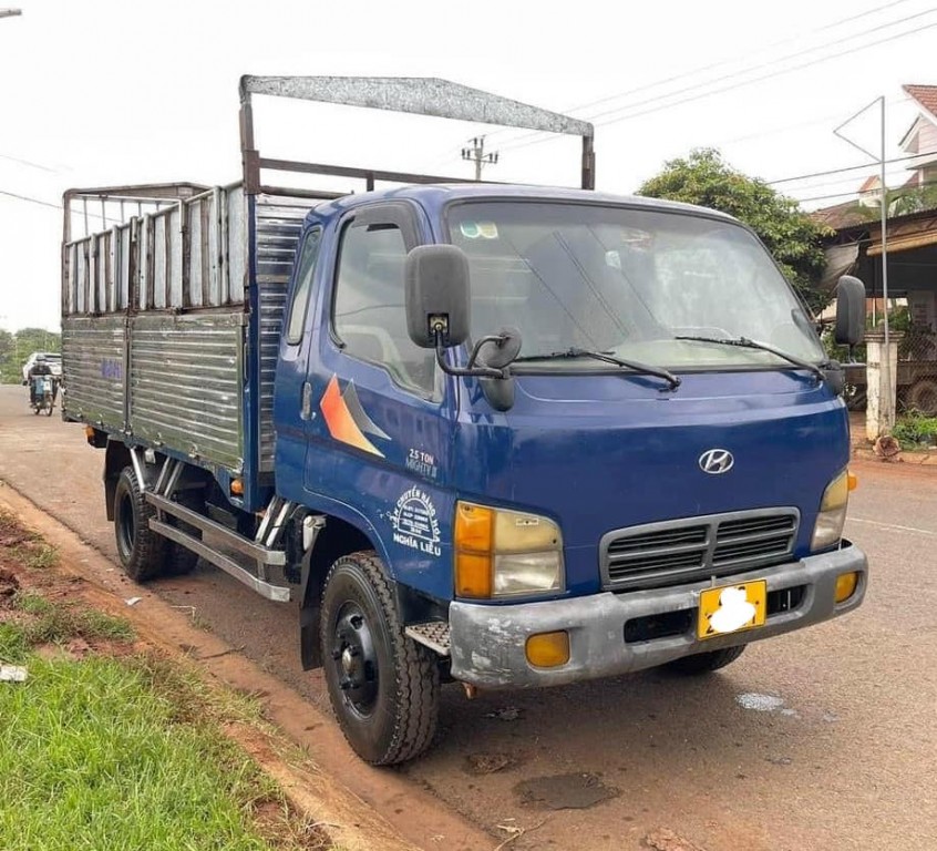 xe-het-doi-mighty-2t5-2001