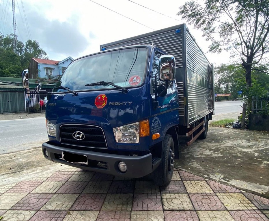 xe-tai-110sp-cu-2018-thung-kin