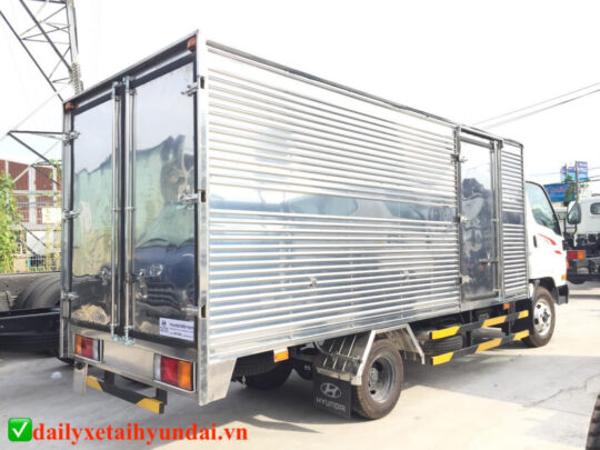 xe-tai-hyudai-n250sl-thung-kin0trang