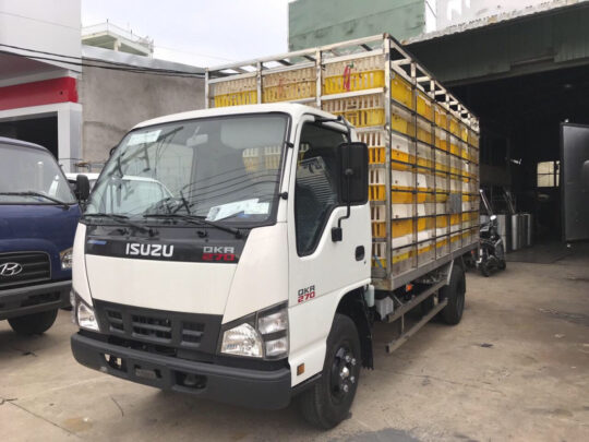 xe-tai-isuzu-2.2-tan-cho-gia-cam