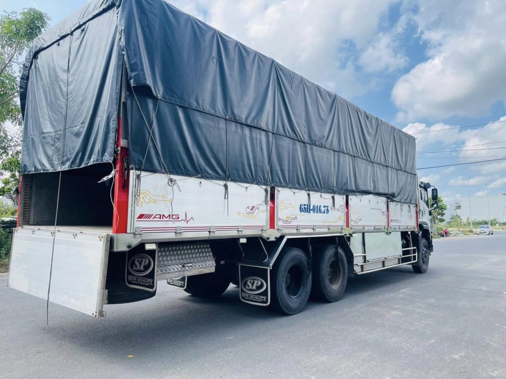 xe-tai-isuzu-3-chan-15t-2022