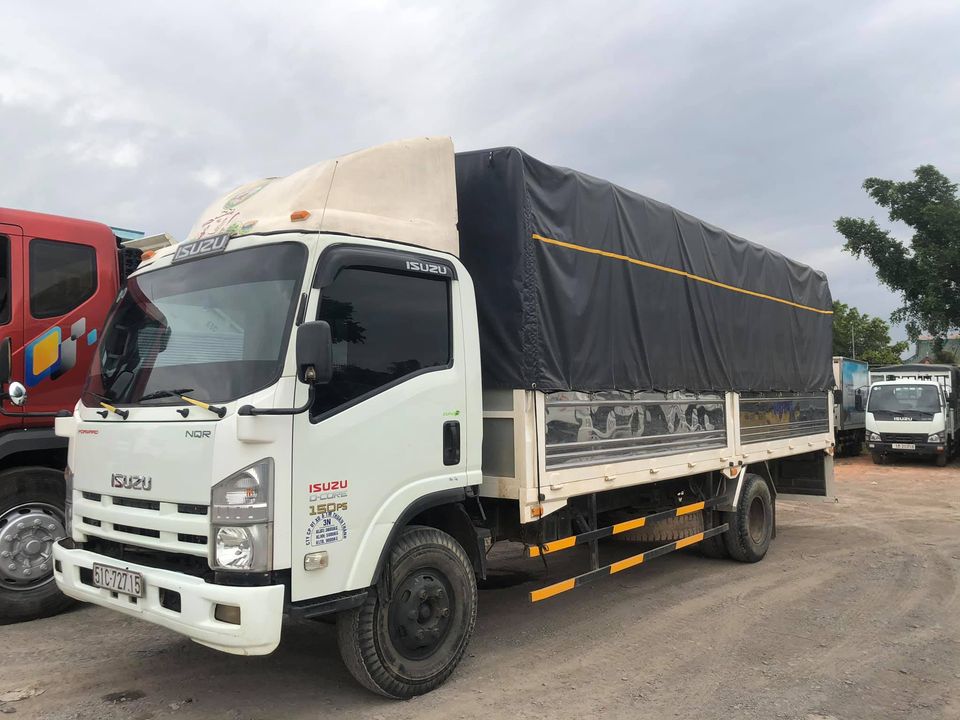 xe-tai-isuzu-5-tan-2015