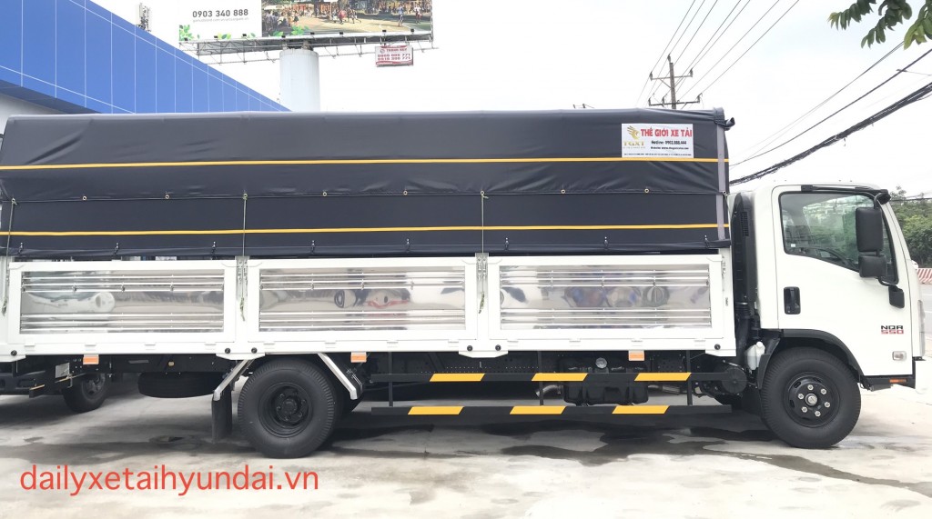 xe-tai-isuzu-5-tan-thung-bat