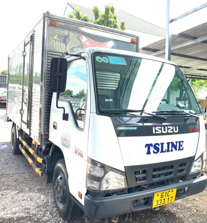 xe-tai-isuzu-cu-tphcm