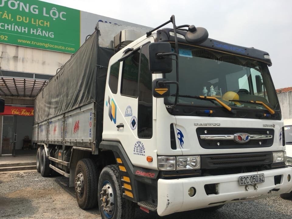 xe tai daewoo 4 chân 19 tấn