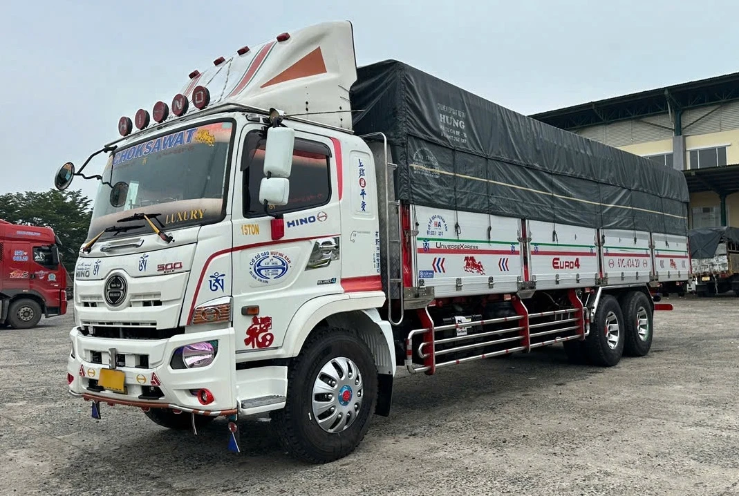 xe-tai-hino-3-chan-kien-giang