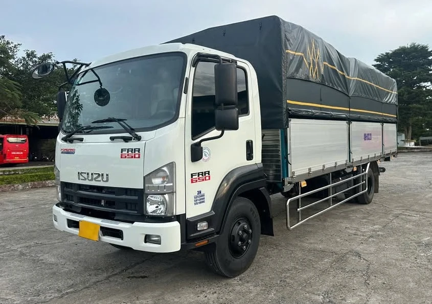 xe-tai-isuzu-cu-kien-giang