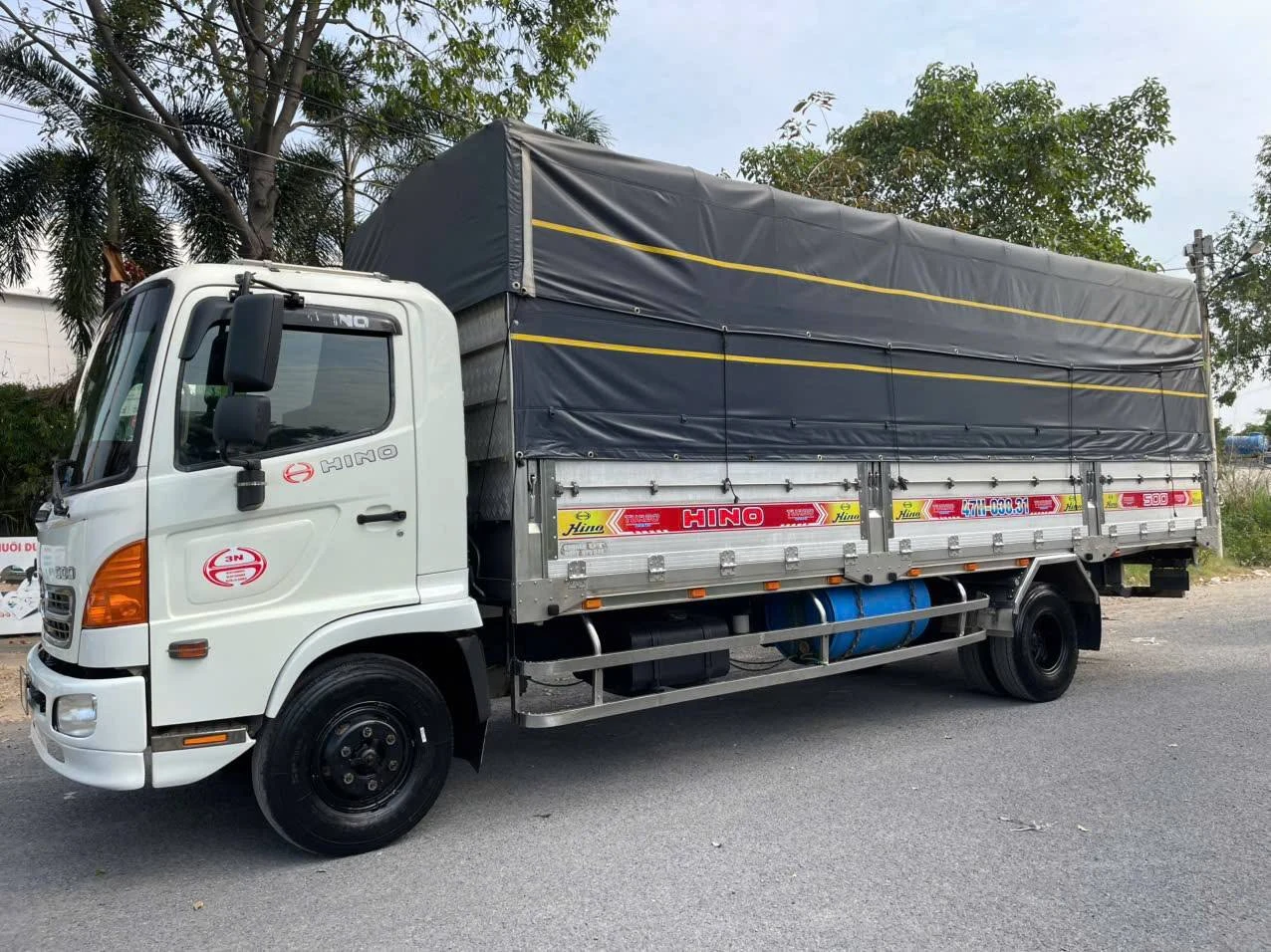 hino-fc-6.2-tan-2017