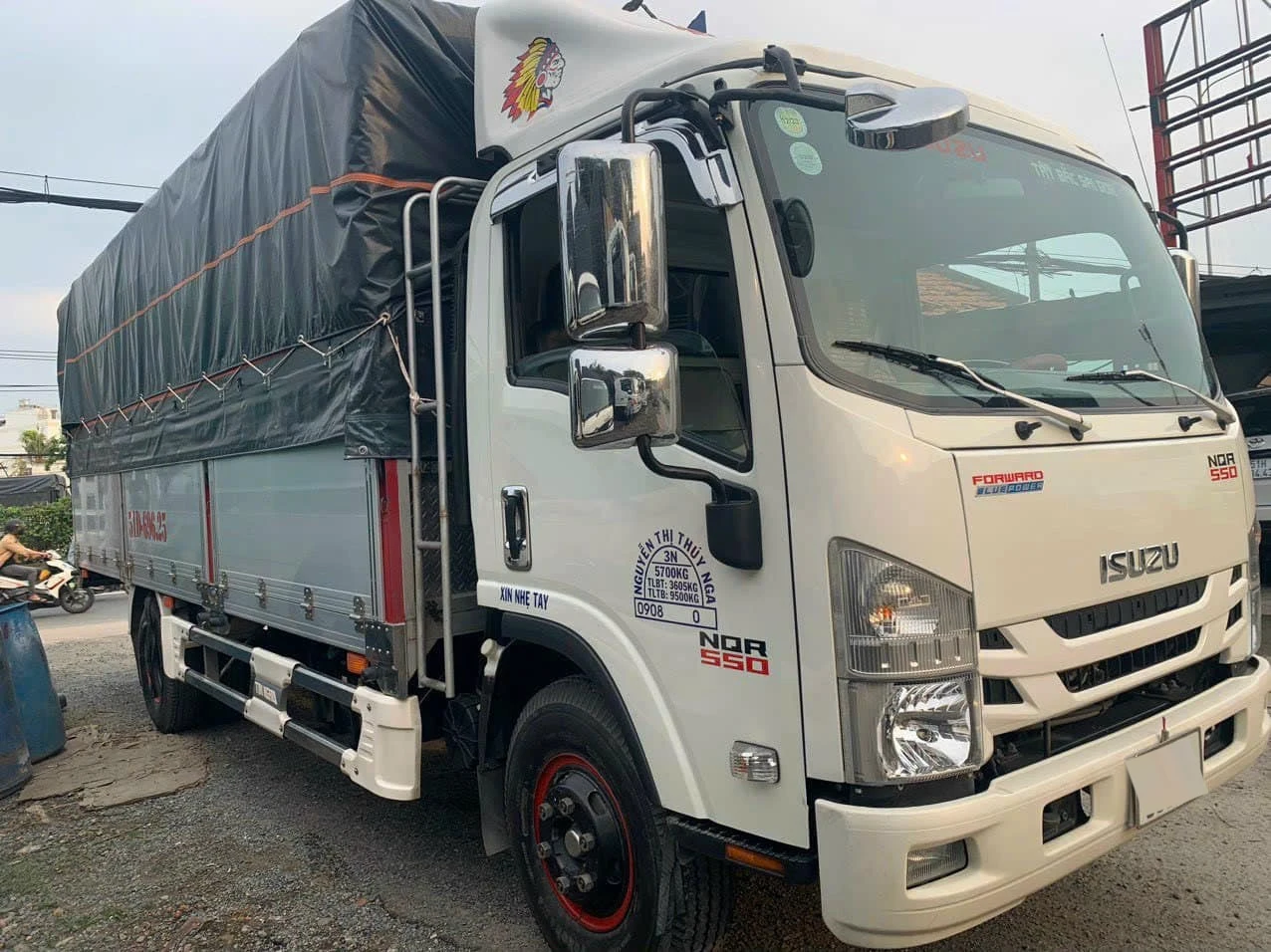 mua-ban-isuzu-5-tan-doi-2023